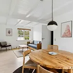 Appartement Lovely Flat Close To The